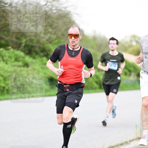 07.04.2024 - 43. Internationalen Wilhelmsburger Insellauf Dr. Thomas Lammeyer http://msf.ph/oto/6039148 07.04.2024 10:30:35 Laufen  meine-sportfotos.de