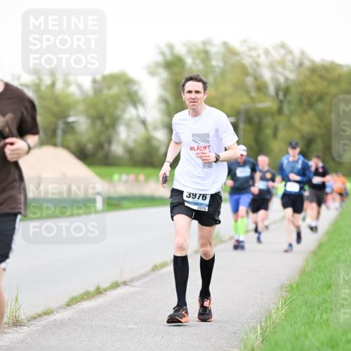 07.04.2024 - 43. Internationalen Wilhelmsburger Insellauf Dr. Thomas Lammeyer http://msf.ph/oto/6039153 07.04.2024 10:30:38 Laufen 3976, 3976 meine-sportfotos.de
