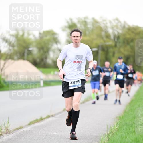 07.04.2024 - 43. Internationalen Wilhelmsburger Insellauf Dr. Thomas Lammeyer http://msf.ph/oto/6039157 07.04.2024 10:30:38 Laufen 3976, 3976 meine-sportfotos.de