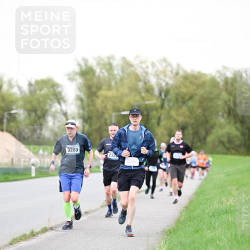 07.04.2024 - 43. Internationalen Wilhelmsburger Insellauf Dr. Thomas Lammeyer http://msf.ph/oto/6039173 07.04.2024 10:30:42 Laufen 3203, 235 meine-sportfotos.de