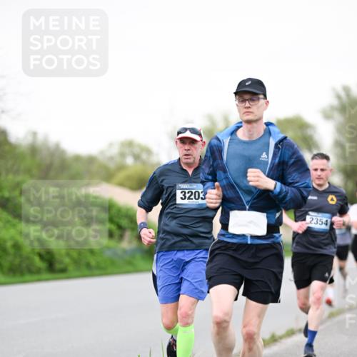 07.04.2024 - 43. Internationalen Wilhelmsburger Insellauf Dr. Thomas Lammeyer http://msf.ph/oto/6039189 07.04.2024 10:30:45 Laufen 3203, 2354 meine-sportfotos.de