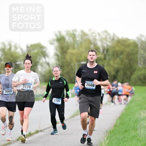 07.04.2024 - 43. Internationalen Wilhelmsburger Insellauf Dr. Thomas Lammeyer http://msf.ph/oto/6039207 07.04.2024 10:30:48 Laufen 3170, 3080, 2726, 2686 meine-sportfotos.de