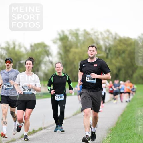 07.04.2024 - 43. Internationalen Wilhelmsburger Insellauf Dr. Thomas Lammeyer http://msf.ph/oto/6039208 07.04.2024 10:30:48 Laufen 3080, 3170, 2726, 2680 meine-sportfotos.de