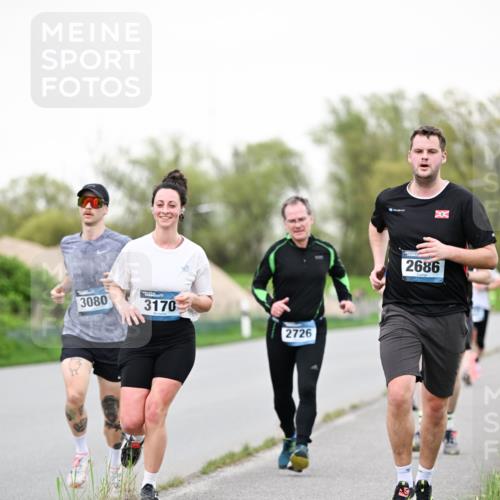 07.04.2024 - 43. Internationalen Wilhelmsburger Insellauf Dr. Thomas Lammeyer http://msf.ph/oto/6039213 07.04.2024 10:30:49 Laufen 3080, 3170, 2726, 2686 meine-sportfotos.de