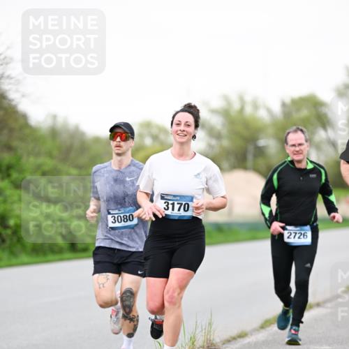 07.04.2024 - 43. Internationalen Wilhelmsburger Insellauf Dr. Thomas Lammeyer http://msf.ph/oto/6039216 07.04.2024 10:30:50 Laufen 3080, 3170, 2726 meine-sportfotos.de