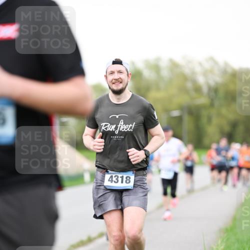 07.04.2024 - 43. Internationalen Wilhelmsburger Insellauf Dr. Thomas Lammeyer http://msf.ph/oto/6039225 07.04.2024 10:30:52 Laufen 4318 meine-sportfotos.de