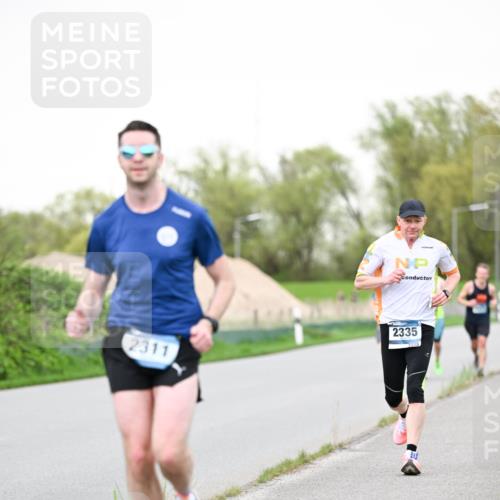 07.04.2024 - 43. Internationalen Wilhelmsburger Insellauf Dr. Thomas Lammeyer http://msf.ph/oto/6039240 07.04.2024 10:30:55 Laufen 2311, 2335, 2335 meine-sportfotos.de
