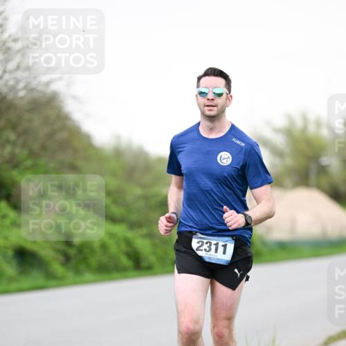 07.04.2024 - 43. Internationalen Wilhelmsburger Insellauf Dr. Thomas Lammeyer http://msf.ph/oto/6039241 07.04.2024 10:30:55 Laufen 2311 meine-sportfotos.de