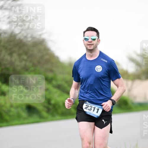 07.04.2024 - 43. Internationalen Wilhelmsburger Insellauf Dr. Thomas Lammeyer http://msf.ph/oto/6039243 07.04.2024 10:30:55 Laufen 2311 meine-sportfotos.de