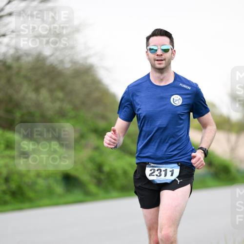 07.04.2024 - 43. Internationalen Wilhelmsburger Insellauf Dr. Thomas Lammeyer http://msf.ph/oto/6039244 07.04.2024 10:30:55 Laufen 2311 meine-sportfotos.de