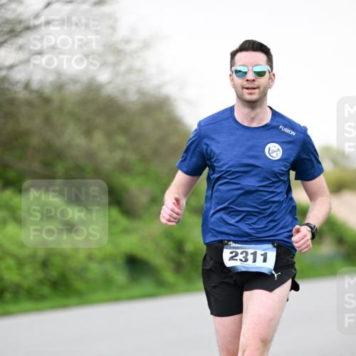 07.04.2024 - 43. Internationalen Wilhelmsburger Insellauf Dr. Thomas Lammeyer http://msf.ph/oto/6039245 07.04.2024 10:30:55 Laufen 2311 meine-sportfotos.de