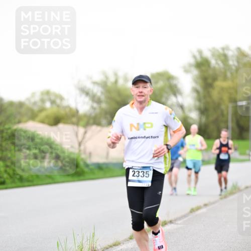07.04.2024 - 43. Internationalen Wilhelmsburger Insellauf Dr. Thomas Lammeyer http://msf.ph/oto/6039248 07.04.2024 10:30:56 Laufen 2335, 2335 meine-sportfotos.de