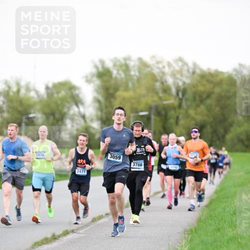 07.04.2024 - 43. Internationalen Wilhelmsburger Insellauf Dr. Thomas Lammeyer http://msf.ph/oto/6039261 07.04.2024 10:31:00 Laufen 3059, 2470, 3766, 3240, 2471 meine-sportfotos.de