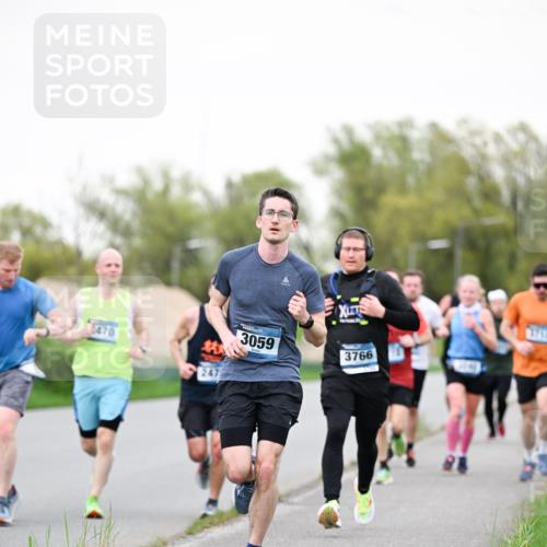 07.04.2024 - 43. Internationalen Wilhelmsburger Insellauf Dr. Thomas Lammeyer http://msf.ph/oto/6039274 07.04.2024 10:31:02 Laufen 470, 3059, 3766 meine-sportfotos.de