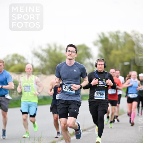 07.04.2024 - 43. Internationalen Wilhelmsburger Insellauf Dr. Thomas Lammeyer http://msf.ph/oto/6039277 07.04.2024 10:31:02 Laufen 3470, 305, 3766 meine-sportfotos.de