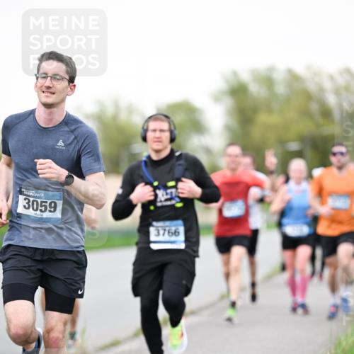 07.04.2024 - 43. Internationalen Wilhelmsburger Insellauf Dr. Thomas Lammeyer http://msf.ph/oto/6039282 07.04.2024 10:31:03 Laufen 3059, 3766 meine-sportfotos.de