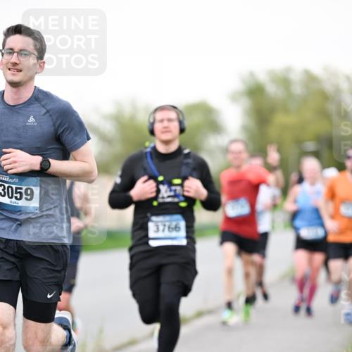 07.04.2024 - 43. Internationalen Wilhelmsburger Insellauf Dr. Thomas Lammeyer http://msf.ph/oto/6039284 07.04.2024 10:31:03 Laufen 3059, 3766 meine-sportfotos.de