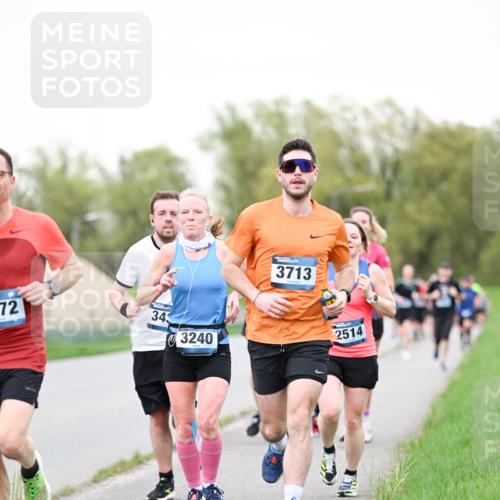 07.04.2024 - 43. Internationalen Wilhelmsburger Insellauf Dr. Thomas Lammeyer http://msf.ph/oto/6039294 07.04.2024 10:31:06 Laufen 72, 34, 3240, 3713, 2514 meine-sportfotos.de