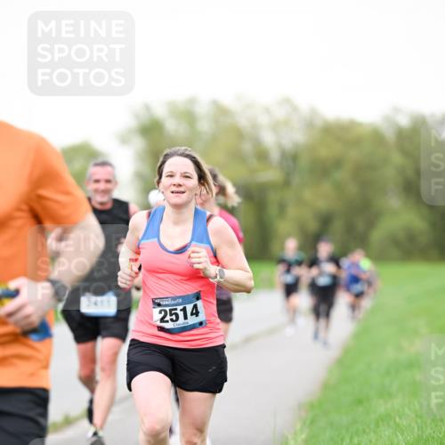 07.04.2024 - 43. Internationalen Wilhelmsburger Insellauf Dr. Thomas Lammeyer http://msf.ph/oto/6039304 07.04.2024 10:31:08 Laufen 3411, 2514 meine-sportfotos.de