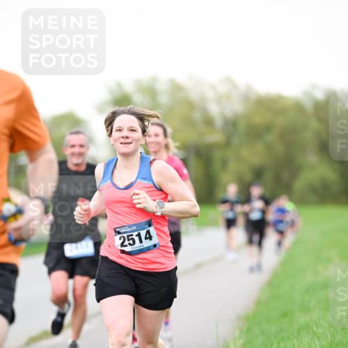07.04.2024 - 43. Internationalen Wilhelmsburger Insellauf Dr. Thomas Lammeyer http://msf.ph/oto/6039305 07.04.2024 10:31:08 Laufen 2514 meine-sportfotos.de
