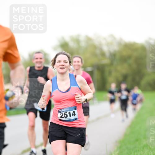 07.04.2024 - 43. Internationalen Wilhelmsburger Insellauf Dr. Thomas Lammeyer http://msf.ph/oto/6039306 07.04.2024 10:31:08 Laufen 2514 meine-sportfotos.de