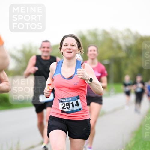07.04.2024 - 43. Internationalen Wilhelmsburger Insellauf Dr. Thomas Lammeyer http://msf.ph/oto/6039309 07.04.2024 10:31:08 Laufen 2514 meine-sportfotos.de
