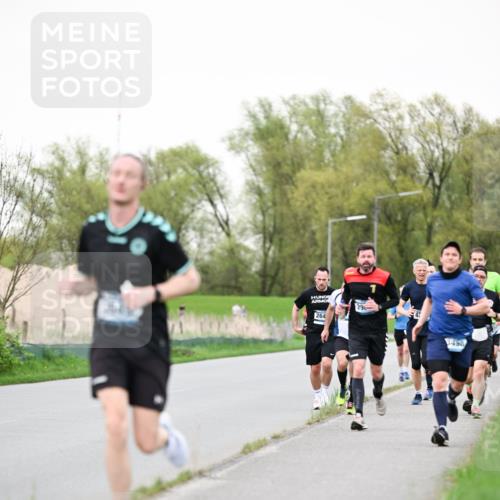 07.04.2024 - 43. Internationalen Wilhelmsburger Insellauf Dr. Thomas Lammeyer http://msf.ph/oto/6039344 07.04.2024 10:31:19 Laufen 29, 47, 264, 3458 meine-sportfotos.de