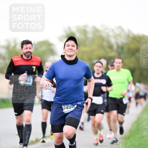 07.04.2024 - 43. Internationalen Wilhelmsburger Insellauf Dr. Thomas Lammeyer http://msf.ph/oto/6039364 07.04.2024 10:31:24 Laufen 62, 3430 meine-sportfotos.de