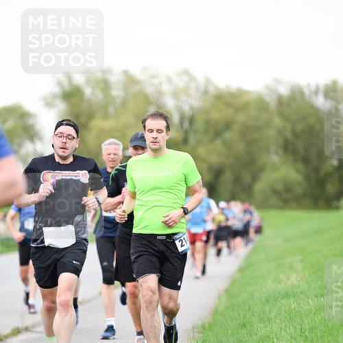 07.04.2024 - 43. Internationalen Wilhelmsburger Insellauf Dr. Thomas Lammeyer http://msf.ph/oto/6039371 07.04.2024 10:31:25 Laufen 21, 0 meine-sportfotos.de