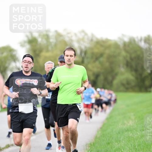 07.04.2024 - 43. Internationalen Wilhelmsburger Insellauf Dr. Thomas Lammeyer http://msf.ph/oto/6039372 07.04.2024 10:31:26 Laufen 424 meine-sportfotos.de