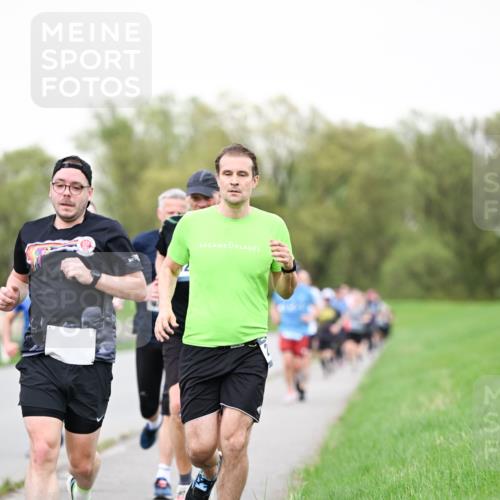 07.04.2024 - 43. Internationalen Wilhelmsburger Insellauf Dr. Thomas Lammeyer http://msf.ph/oto/6039374 07.04.2024 10:31:26 Laufen  meine-sportfotos.de