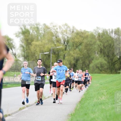 07.04.2024 - 43. Internationalen Wilhelmsburger Insellauf Dr. Thomas Lammeyer http://msf.ph/oto/6039385 07.04.2024 10:31:29 Laufen 2838, 4368, 23 meine-sportfotos.de