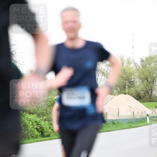 07.04.2024 - 43. Internationalen Wilhelmsburger Insellauf Dr. Thomas Lammeyer http://msf.ph/oto/6039388 07.04.2024 10:31:30 Laufen  meine-sportfotos.de