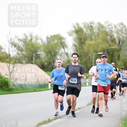 07.04.2024 - 43. Internationalen Wilhelmsburger Insellauf Dr. Thomas Lammeyer http://msf.ph/oto/6039391 07.04.2024 10:31:31 Laufen 4368, 2838 meine-sportfotos.de