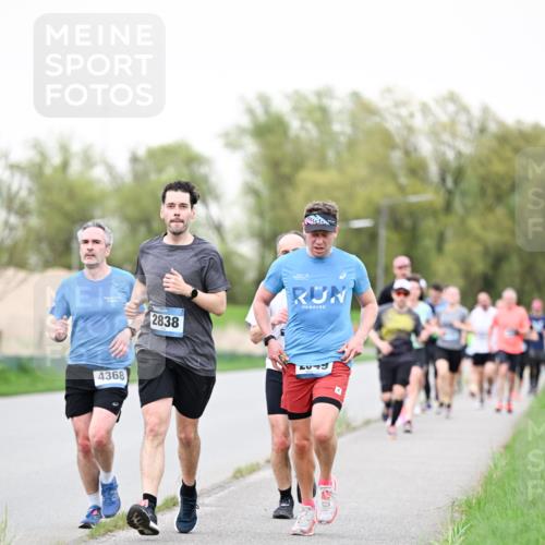 07.04.2024 - 43. Internationalen Wilhelmsburger Insellauf Dr. Thomas Lammeyer http://msf.ph/oto/6039396 07.04.2024 10:31:33 Laufen 4368, 2838 meine-sportfotos.de