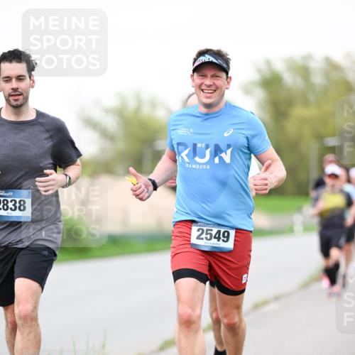 07.04.2024 - 43. Internationalen Wilhelmsburger Insellauf Dr. Thomas Lammeyer http://msf.ph/oto/6039409 07.04.2024 10:31:35 Laufen 2838, 2549 meine-sportfotos.de