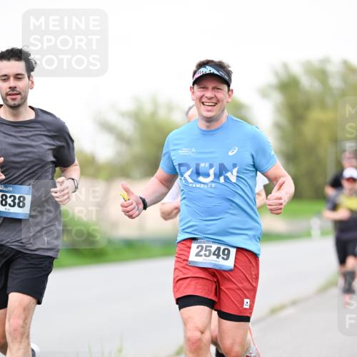 07.04.2024 - 43. Internationalen Wilhelmsburger Insellauf Dr. Thomas Lammeyer http://msf.ph/oto/6039410 07.04.2024 10:31:35 Laufen 838, 2549 meine-sportfotos.de