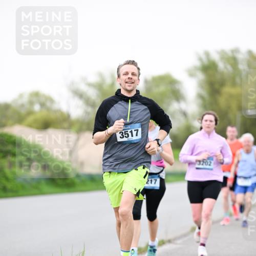 07.04.2024 - 43. Internationalen Wilhelmsburger Insellauf Dr. Thomas Lammeyer http://msf.ph/oto/6039820 07.04.2024 10:33:08 Laufen 3517, 3202 meine-sportfotos.de
