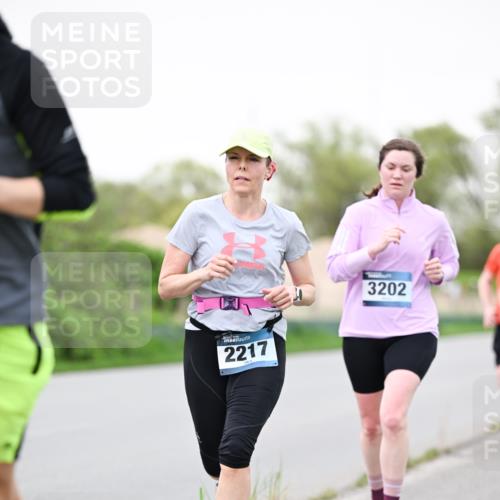07.04.2024 - 43. Internationalen Wilhelmsburger Insellauf Dr. Thomas Lammeyer http://msf.ph/oto/6039831 07.04.2024 10:33:09 Laufen 2217, 3202 meine-sportfotos.de