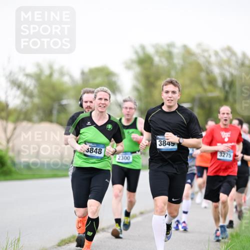 07.04.2024 - 43. Internationalen Wilhelmsburger Insellauf Dr. Thomas Lammeyer http://msf.ph/oto/6040025 07.04.2024 10:33:53 Laufen 3848, 2300, 3845, 3275 meine-sportfotos.de