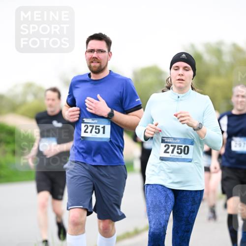 07.04.2024 - 43. Internationalen Wilhelmsburger Insellauf Dr. Thomas Lammeyer http://msf.ph/oto/6040265 07.04.2024 10:34:42 Laufen 2751, 2750 meine-sportfotos.de