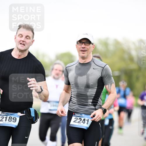 07.04.2024 - 43. Internationalen Wilhelmsburger Insellauf Dr. Thomas Lammeyer http://msf.ph/oto/6040328 07.04.2024 10:34:54 Laufen 2189, 2241 meine-sportfotos.de