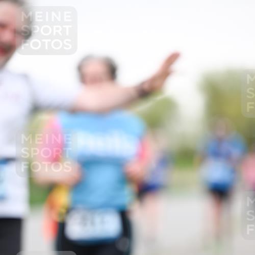 07.04.2024 - 43. Internationalen Wilhelmsburger Insellauf Dr. Thomas Lammeyer http://msf.ph/oto/6040339 07.04.2024 10:34:58 Laufen  meine-sportfotos.de