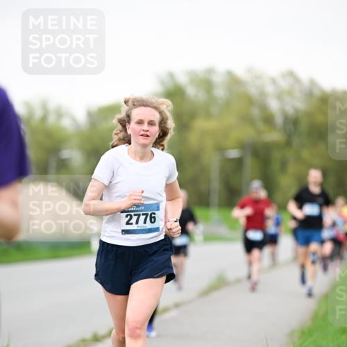 07.04.2024 - 43. Internationalen Wilhelmsburger Insellauf Dr. Thomas Lammeyer http://msf.ph/oto/6040364 07.04.2024 10:35:03 Laufen 2776 meine-sportfotos.de