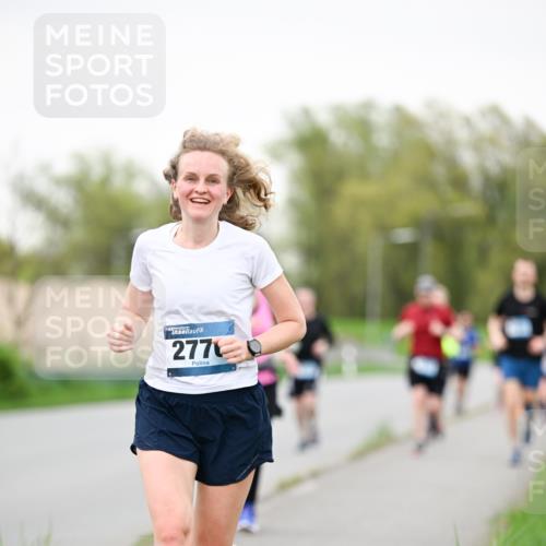 07.04.2024 - 43. Internationalen Wilhelmsburger Insellauf Dr. Thomas Lammeyer http://msf.ph/oto/6040367 07.04.2024 10:35:03 Laufen 2770 meine-sportfotos.de