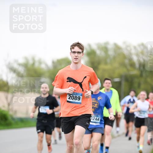 07.04.2024 - 43. Internationalen Wilhelmsburger Insellauf Dr. Thomas Lammeyer http://msf.ph/oto/6040533 07.04.2024 10:35:43 Laufen 2089, 3244 meine-sportfotos.de