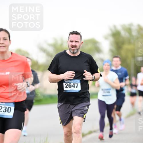 07.04.2024 - 43. Internationalen Wilhelmsburger Insellauf Dr. Thomas Lammeyer http://msf.ph/oto/6040580 07.04.2024 10:35:54 Laufen 230, 2647 meine-sportfotos.de