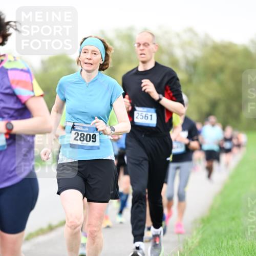 07.04.2024 - 43. Internationalen Wilhelmsburger Insellauf Dr. Thomas Lammeyer http://msf.ph/oto/6040804 07.04.2024 10:36:47 Laufen 20, 2809, 2561 meine-sportfotos.de
