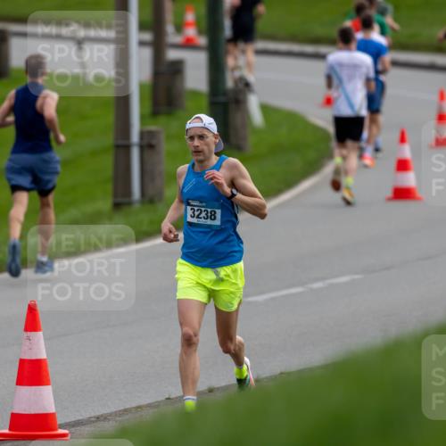 07.04.2024 - 43. Internationalen Wilhelmsburger Insellauf Michael Strokosch http://msf.ph/oto/6040902 07.04.2024 10:20:00 Laufen 3238 meine-sportfotos.de
