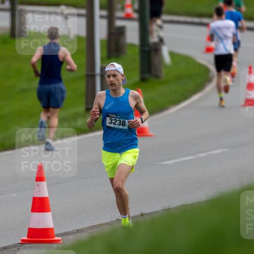 07.04.2024 - 43. Internationalen Wilhelmsburger Insellauf Michael Strokosch http://msf.ph/oto/6040904 07.04.2024 10:20:00 Laufen 3238 meine-sportfotos.de